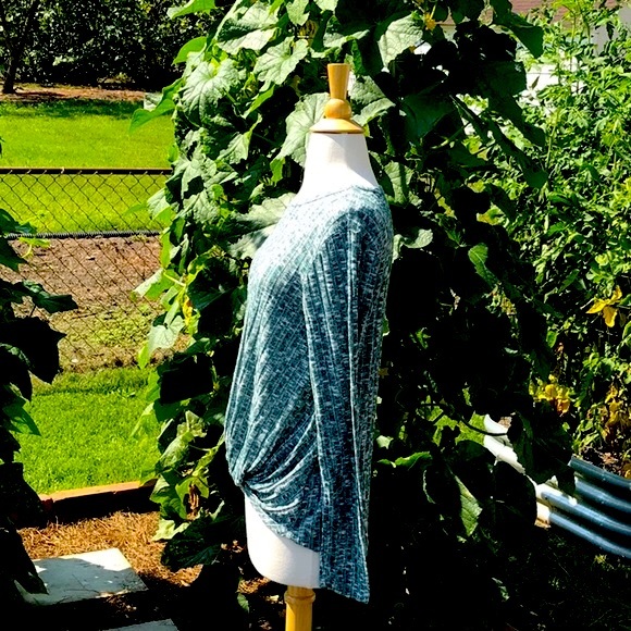 NWT Bobeau Long sleeve Shirt - Picture 2 of 9